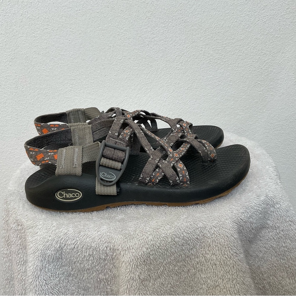 Chaco ZX/2 Classic Orange, Grey Patterned Double Toe Strap Sandals Size 6